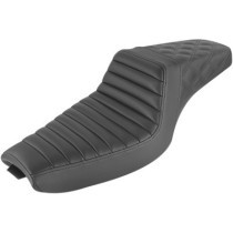 Selle Saddlemen Step Up - Sportster à partir de 2004 avec Réservoir 12,5L - Noir avec surpiqures