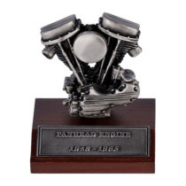 Coffret cadeau Panhead de chez V-Twin avec boite métal