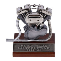 Coffret cadeau Shovelhead de chez V-Twin avec sa boite cadeau en métal