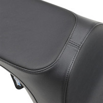 SEATS PREDATOR III SMOOTH VINYL BLACK