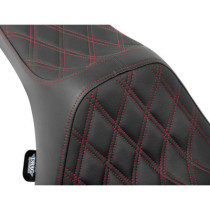 Seat Predator 3 Double Diamond Red Vinyl Touring