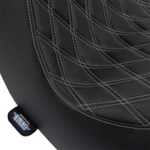 Predator III Seat - Double Diamond - Black w/ Silver Stitching - Softail 18+