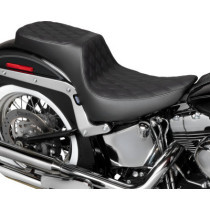 Seat Performance Predator III 2-up Black DD Vinyl Softail